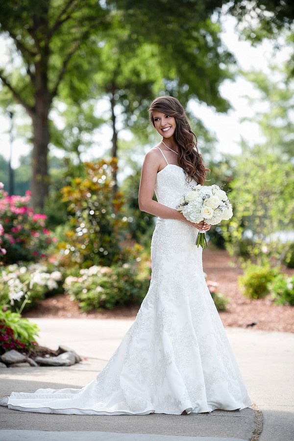 lake-norman-garden-bridal-session.jpg River Run Country Club Bridal Portrait Davidson NC